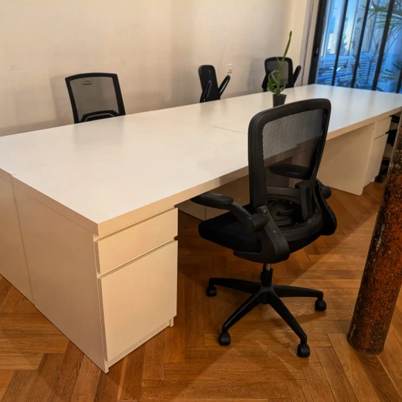 Open Space  8 postes Location bureau Rue de Montmorency Paris 75003 - photo 4