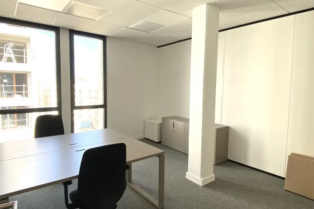 Bureau privé - 69007 - 2 postes - 700€
