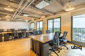 Bureau privé - 75003 - 20 postes - 16320€