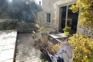 Open Space - 17220 - 8 postes - 185€