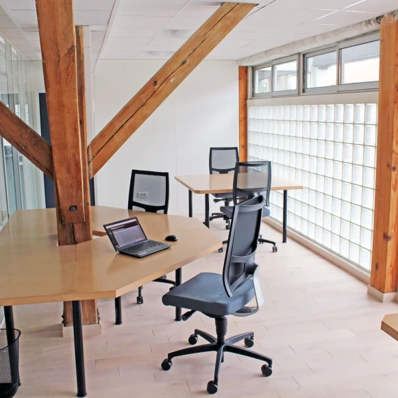 Espace indépendant 206 m² 18 postes Location bureau Rue Guy Môquet Malakoff 92240 - photo 1