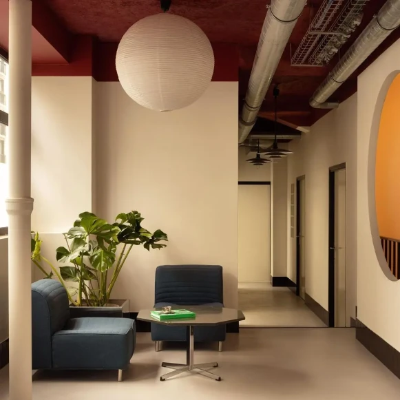 Bureau privé 10 m² 2 postes Coworking Rue Marcadet Paris 75018 - photo 2