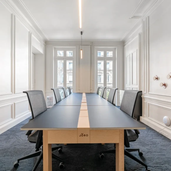 Espace indépendant 250 m² 36 postes Location bureau Rue de Châteaudun Paris 75009 - photo 4