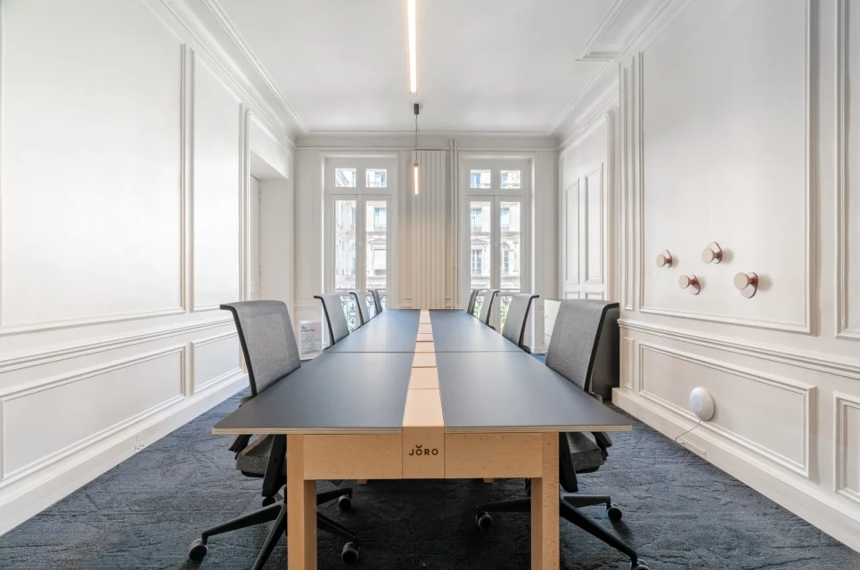 Jöro Rue de Châteaudun