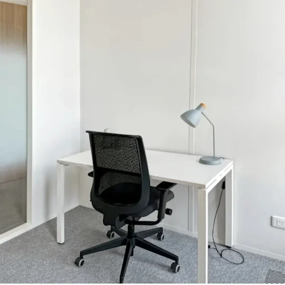 Bureau privé 4 m² 1 poste Coworking Rue Félix Esclangon Grenoble 38000 - photo 2