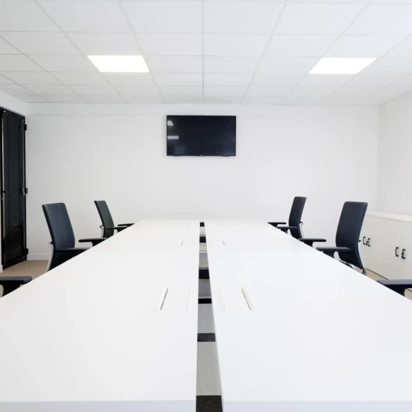 Bureau privé 40 m² 6 postes Coworking Rue de Paris Montreuil 93100 - photo 3
