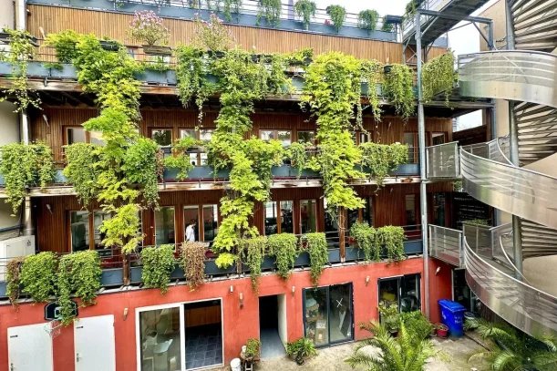 Espace indépendant - 93400 - 70 postes - 1000€