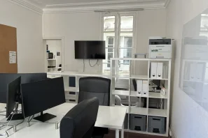 Open Space - 75002 - 6 postes - 450€