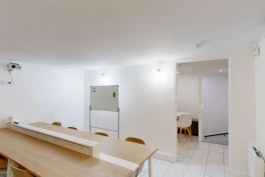 Espace indépendant - 75010 - 8 postes - 4600€