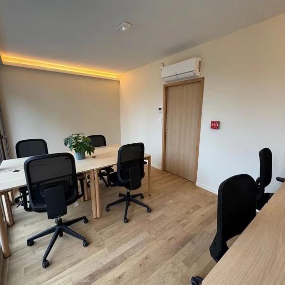 Bureau privé 10 m² 2 postes Coworking Avenue de la République Montrouge 92120 - photo 5