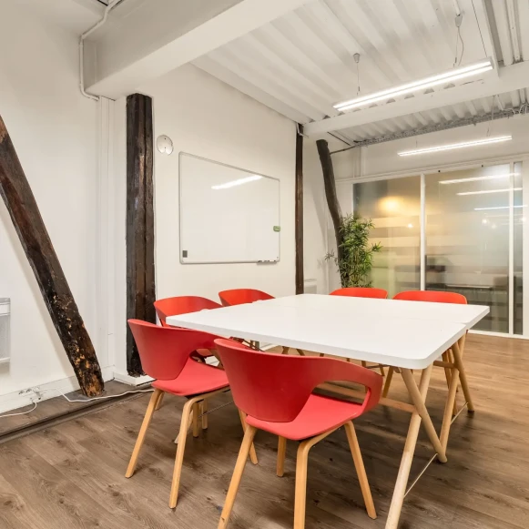 Espace indépendant 741 m² 98 postes Location bureau Boulevard de Strasbourg Paris 75010 - photo 7