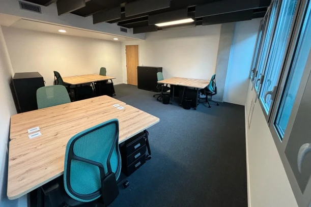 Bureau privé - 67300 - 6 postes - 2500€