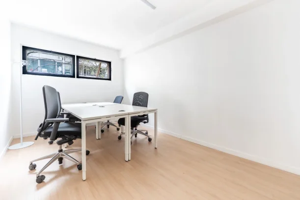 Bureau privé - 75012 - 4 postes - 950€