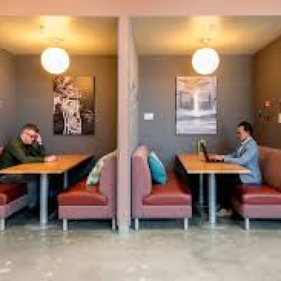 Bureau privé 4 m² 1 poste Coworking Rue Georges Chaulet Dax 40100 - photo 5