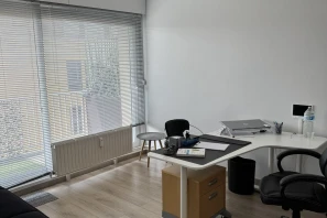 Bureau privé - 57000 - 4 postes - 695€