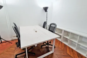 Bureau privé - 75010 - 7 postes - 2590€