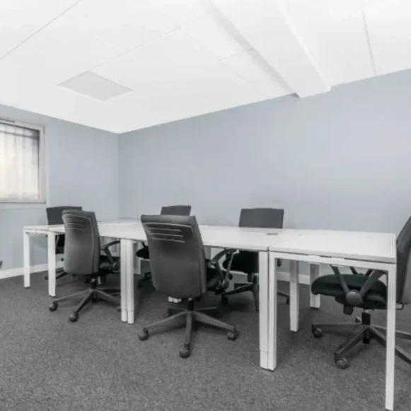 Bureau privé 20 m² 5 postes Coworking Rue le Bouvier Bourg-la-Reine 92340 - photo 3