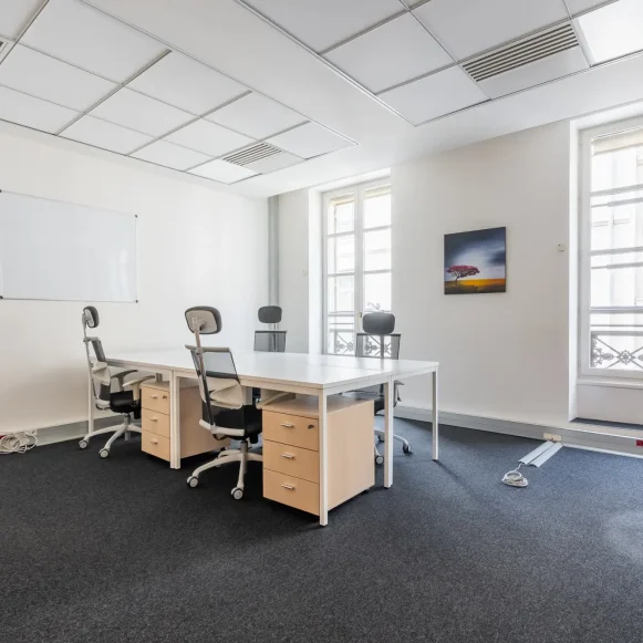 Bureau privé 23 m² 4 postes Location bureau Rue Cambon Paris 75001 - photo 1