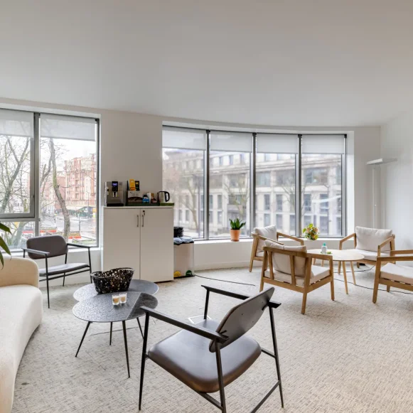 Espace indépendant 352 m² 24 postes Coworking Boulevard Victor Paris 75015 - photo 1