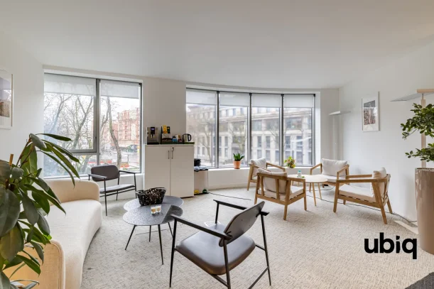 Espace indépendant - 75015 - 24 postes - 10000€