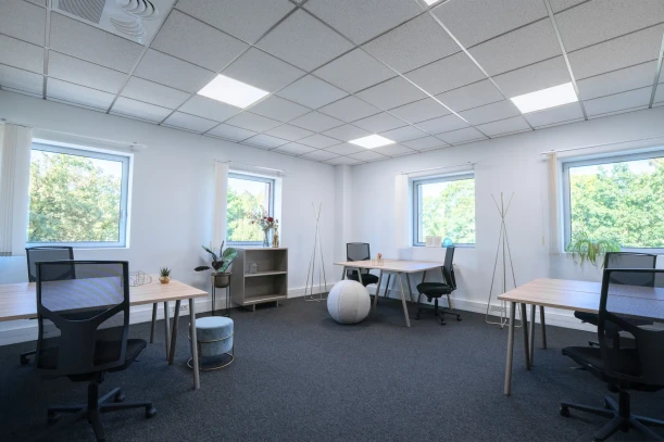 Bureau privé - 33600 - 6 postes - 1531€