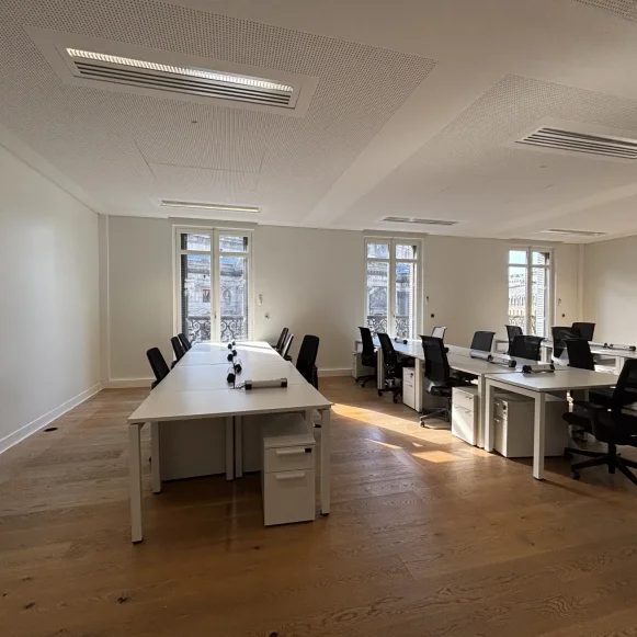 Bureau privé 4 m² 1 poste Coworking Rue Meyerbeer Paris 75009 - photo 1