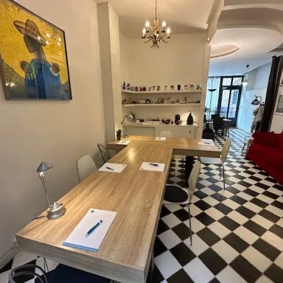 Open Space  7 postes Location bureau Rue Théophile Roussel  -12E-Arrondissement Paris 75012 - photo 1