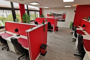 Open Space - 67100 - 14 postes - 200€