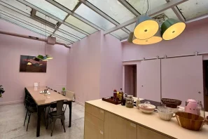 Espace indépendant - 75020 - 32 postes - 8300€