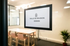 Bureau privé - 92300 - 4 postes - 1900€