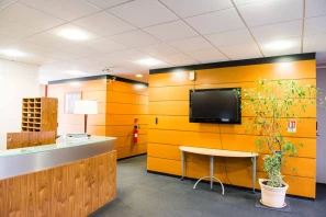 Open Space - 73370 - 6 postes - 245€