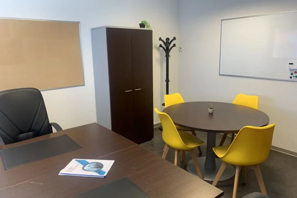 Bureau privé - 66330 - 2 postes - 500€