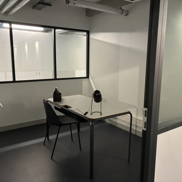 Bureau privé 70 m² 14 postes Coworking Rue Marc Sangnier Bègles 33130 - photo 4