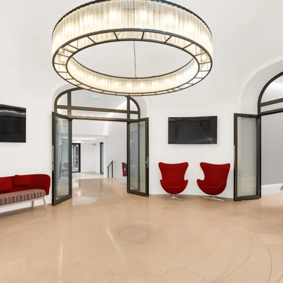 Espace indépendant 2 700 m² 240 postes Coworking Rue de Presbourg Paris 75016 - photo 8