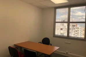 Bureau privé - 93500 - 2 postes - 600€