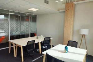 Bureau privé - 35136 - 8 postes - 3400€