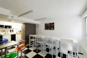 Open Space - 75015 - 6 postes - 289€