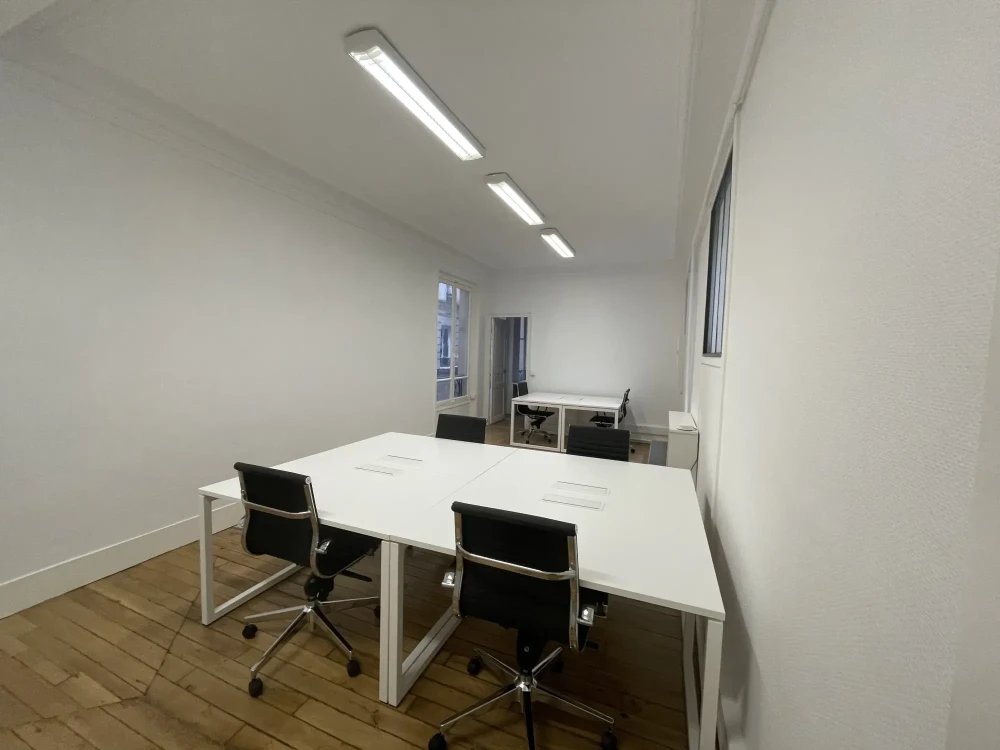 Espace indépendant - 75001 - 12 postes - 7200€