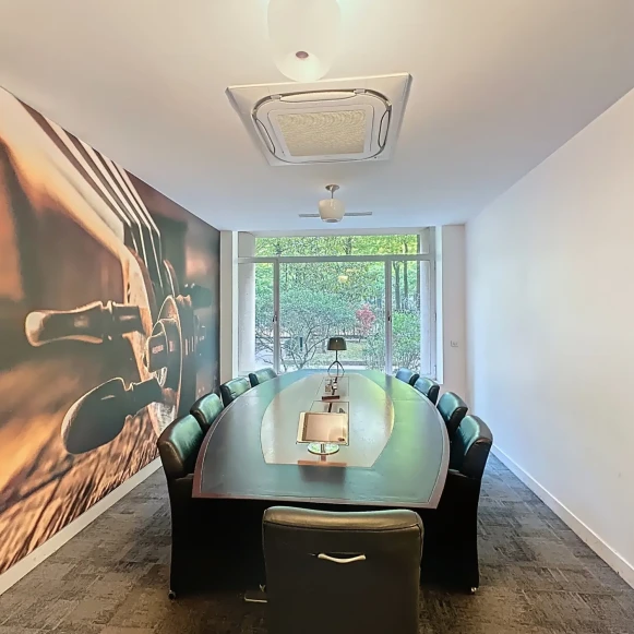 Bureau privé 43 m² 10 postes Coworking Avenue Ingres Paris 75016 - photo 11