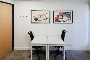 Bureau privé - 75001 - 4 postes - 3041€