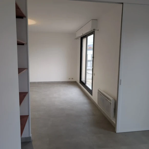 Bureau privé 32 m² 5 postes Location bureau Avenue du Général de Gaulle Rosny-sous-Bois 93110 - photo 5