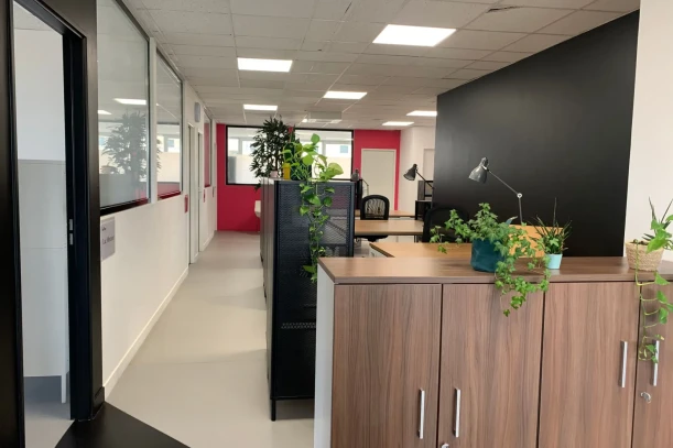 Bureau privé - 77200 - 1 poste - 546€