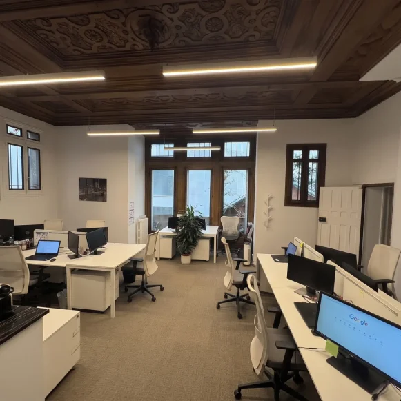 Bureau privé 78 m² 13 postes Coworking Avenue de Villiers Paris 75017 - photo 1