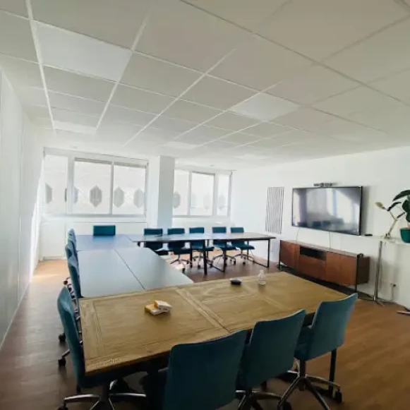 Bureau privé 35 m² 8 postes Coworking Boulevard Eugène Deruelle Lyon 69003 - photo 6