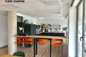 Open Space - 34170 - 4 postes - 250€