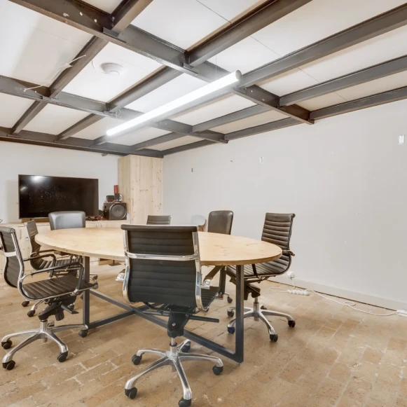Espace indépendant 240 m² 35 postes Location bureau Rue du Vertbois Paris 75003 - photo 5