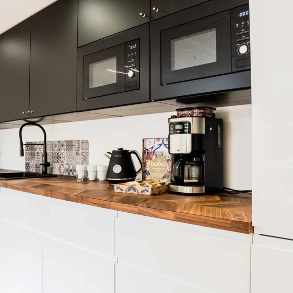 Bureau privé 22 m² 5 postes Coworking Rue de Rouvray Neuilly-sur-Seine 92200 - photo 8