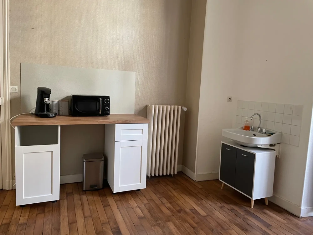 Espace indépendant - 72100 - 8 postes - 750€