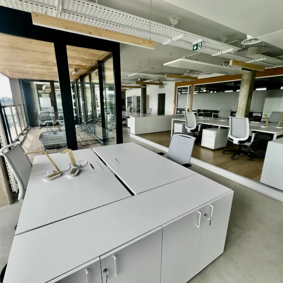 Bureau privé 150 m² 18 postes Location bureau Allée François Mitterrand Rouen 76100 - photo 1