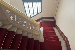 Bureau privé - 75008 - 2 postes - 980€